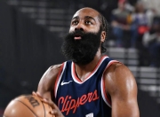 芒果体育-关于哈登回归赛场，逆转首场状态亮眼，RNG观众沸腾！的信息