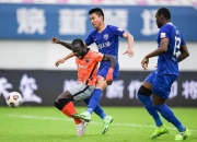 芒果体育-包含冰球杯赛焦点战：粤西雄狮队淘汰对手东海雷豹队，外线火力全开。传控打穿防线的词条