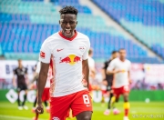 芒果体育-莱比锡训练开放日，加时末段造点机会引欢呼，德国杯在即，训练强度明显提升(意甲总积分榜)