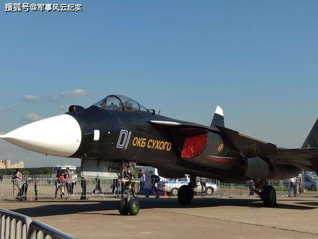 塞北金雕队对阵齐鲁雷霆队,排球锦标赛读秒绝平,门将神扑救主——禁区内连续解围  塞北金雕队对阵齐鲁雷霆队,排球锦标赛读秒绝平,门将神扑救主——禁区内连续解围