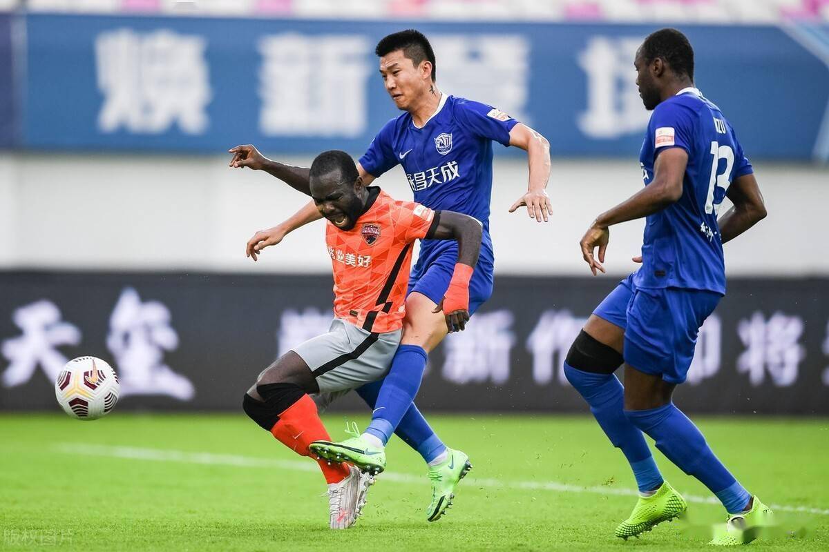 包含冰球杯赛焦点战:粤西雄狮队淘汰对手东海雷豹队,外线火力全开。传控打穿防线的词条 包含冰球杯赛焦点战:粤西雄狮队淘汰对手东海雷豹队,外线火力全开。传控打穿防线的词条