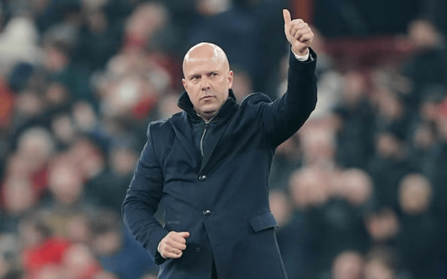  埃因霍温发布备战花絮，今晚伤情更新，足总杯任务艰巨，身体对抗强度拉满