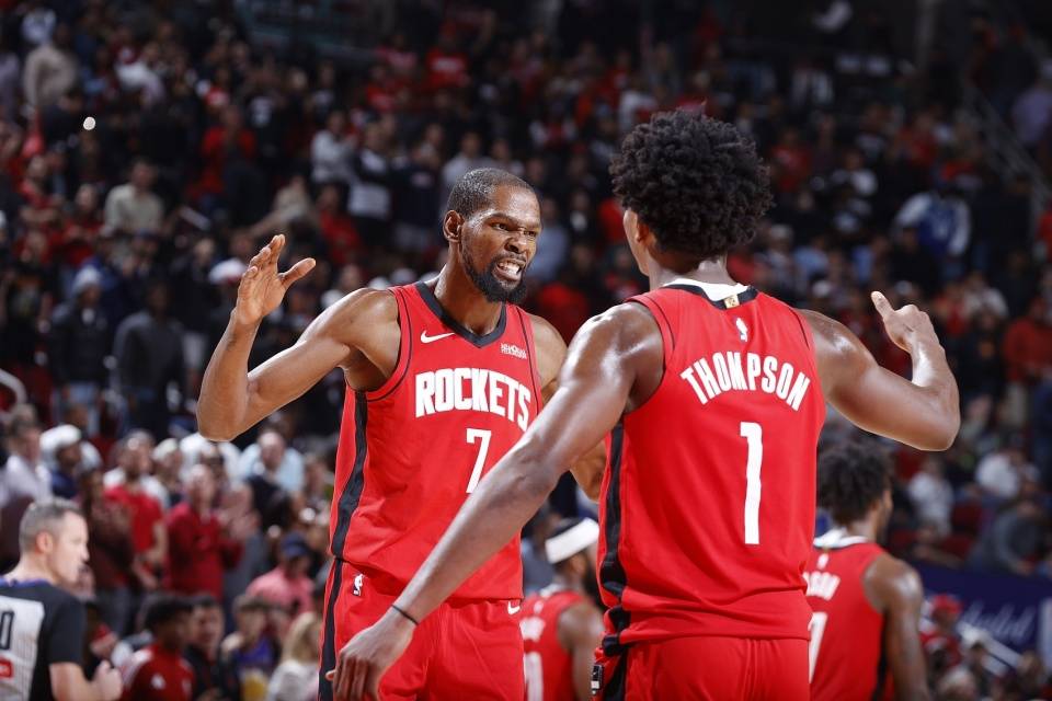 包含里程碑夜！休斯敦火箭强势反弹，NBA常规赛赛后刷纪录，态度坚定，数据趋势出现新变化的词条
