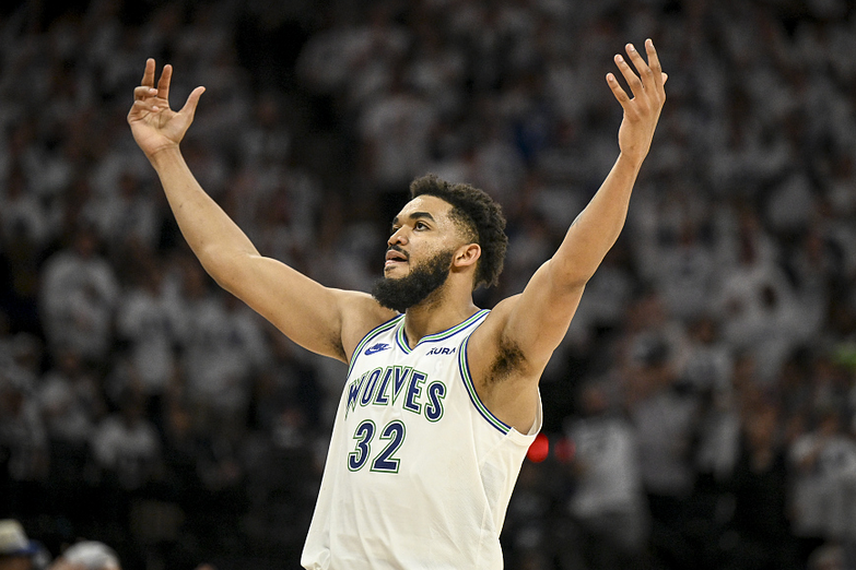  明尼苏达森林狼队卡尔 