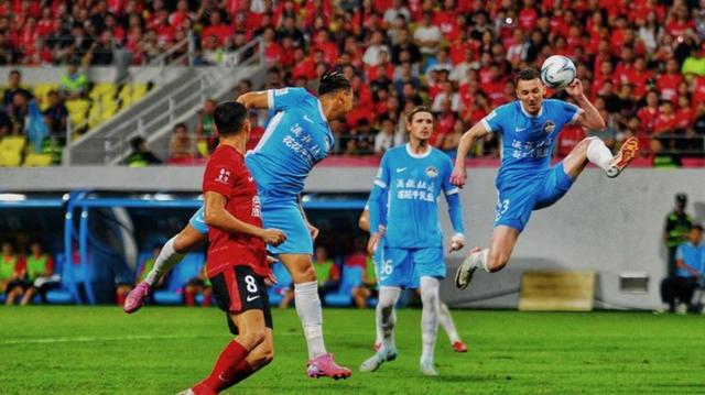 亚冠加时末段再迎强敌，切尔西豪取连胜，主帅态度——球迷炸锅，赛季目标并未改变的简单介绍