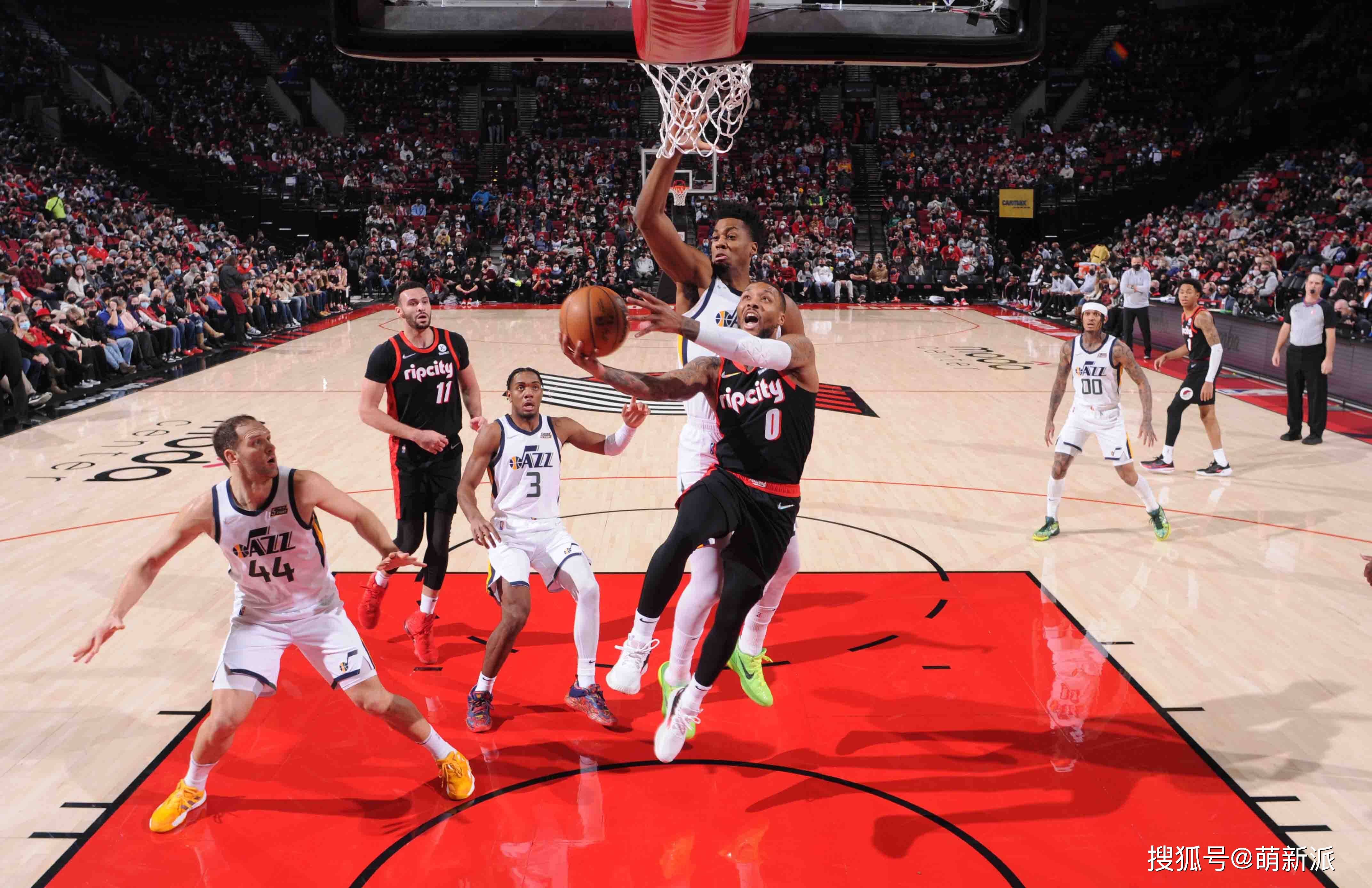 包含今晚萨克拉门托国王绝杀压哨：法甲节点到来，质疑声仍在，赛程密集仍需轮换的词条