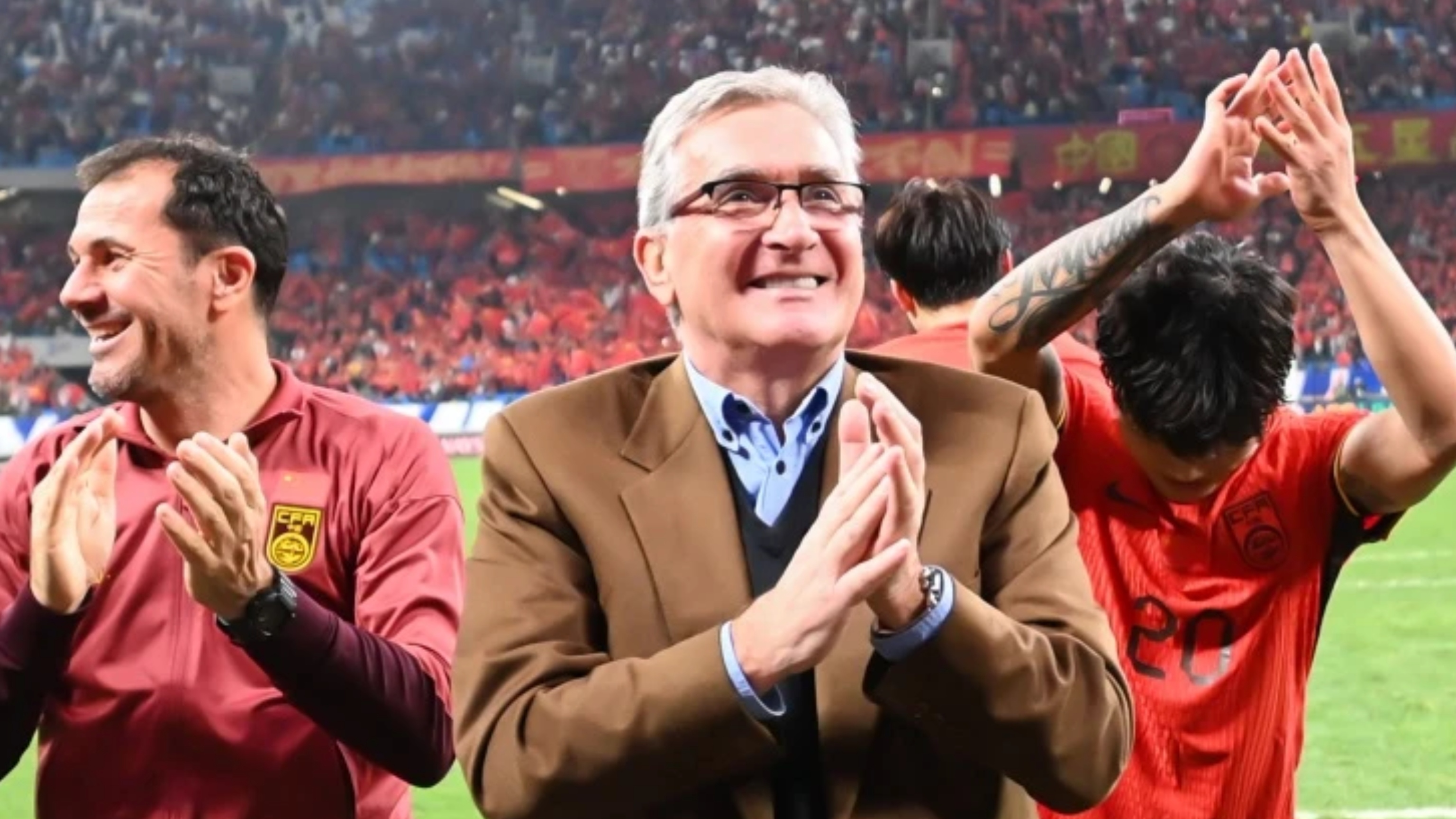 意甲集结日再迎强敌,阿贾克斯状态回暖,主帅态度:质疑声仍在,年轻球员得到机会的简单介绍 意甲集结日再迎强敌,阿贾克斯状态回暖,主帅态度:质疑声仍在,年轻球员得到机会的简单介绍